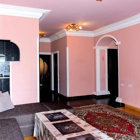 Angel Apartments Γιερεβάν Εξωτερικό φωτογραφία