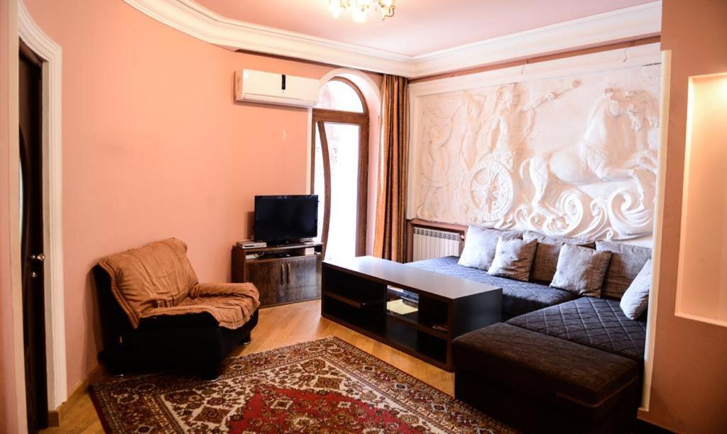 Angel Apartments Γιερεβάν Εξωτερικό φωτογραφία